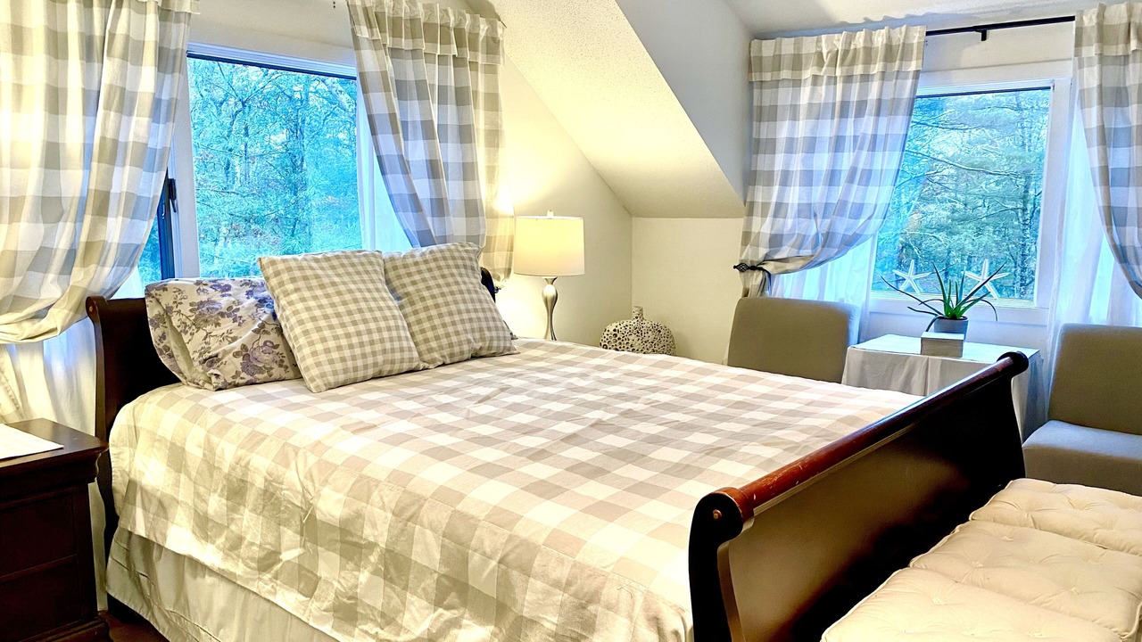 Photo of Bedroom in New Seabury