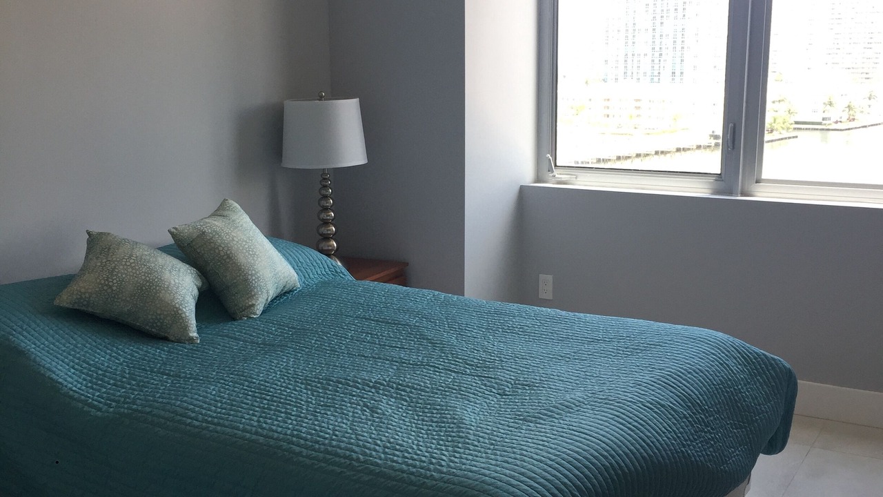 Photo of Bedroom in Hallandale Beach
