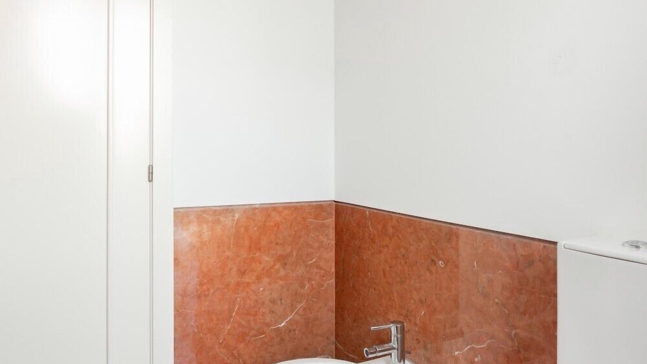 Photo of Bathroom in Estoril
