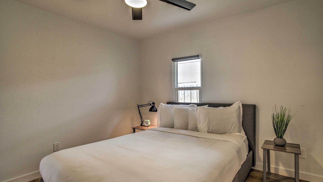 Photo of Bedroom in South Middle River