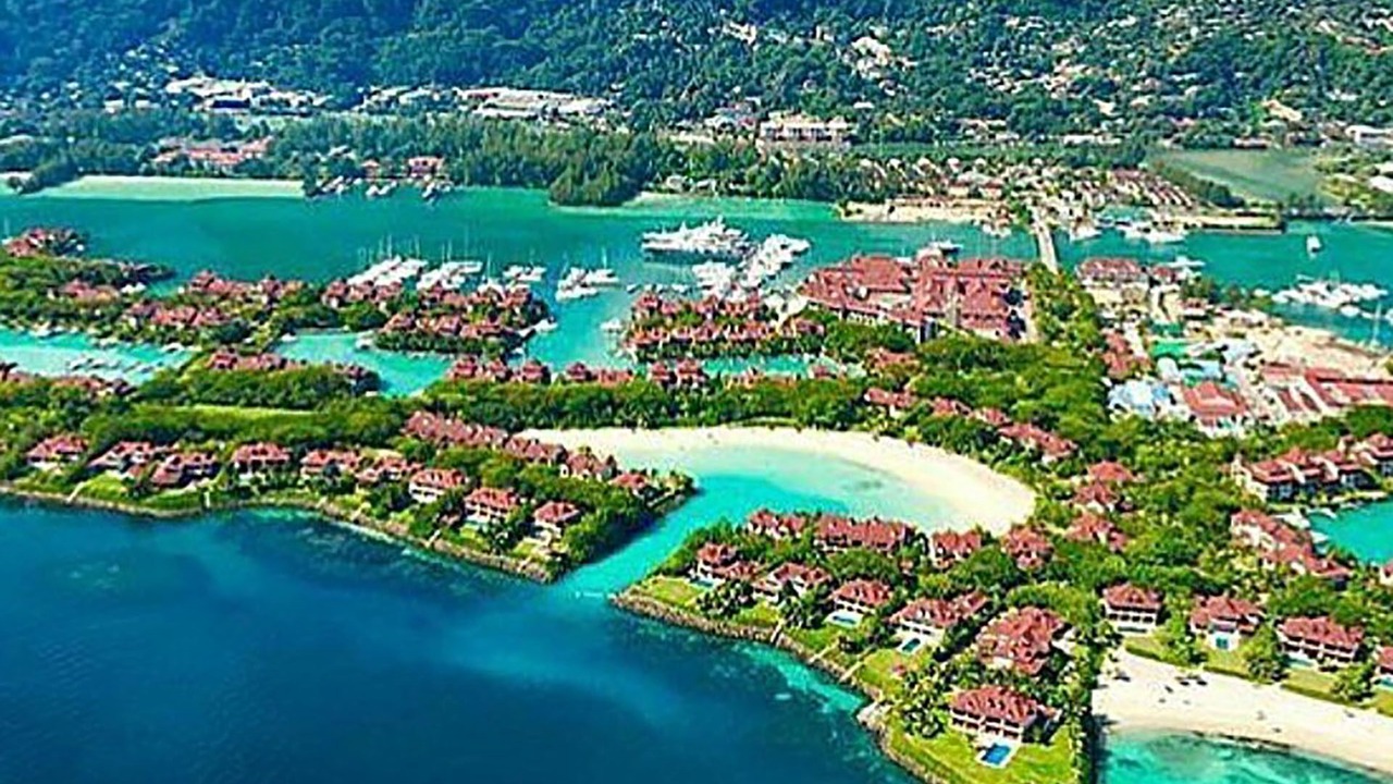 Photo of Others in Eden Island