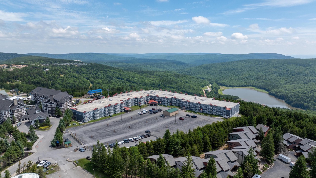 Photo of Others in Snowshoe