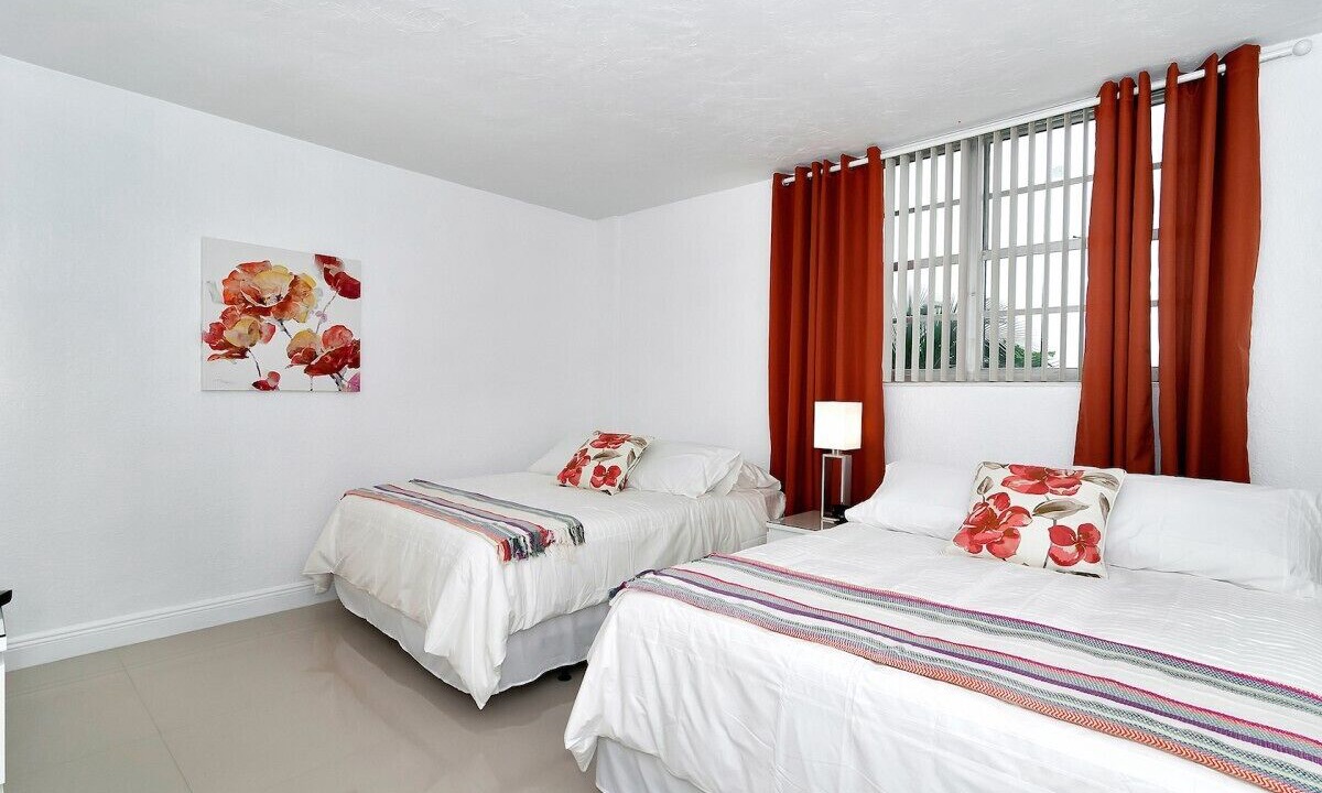 Photo of Bedroom in Hollywood South Central Beach