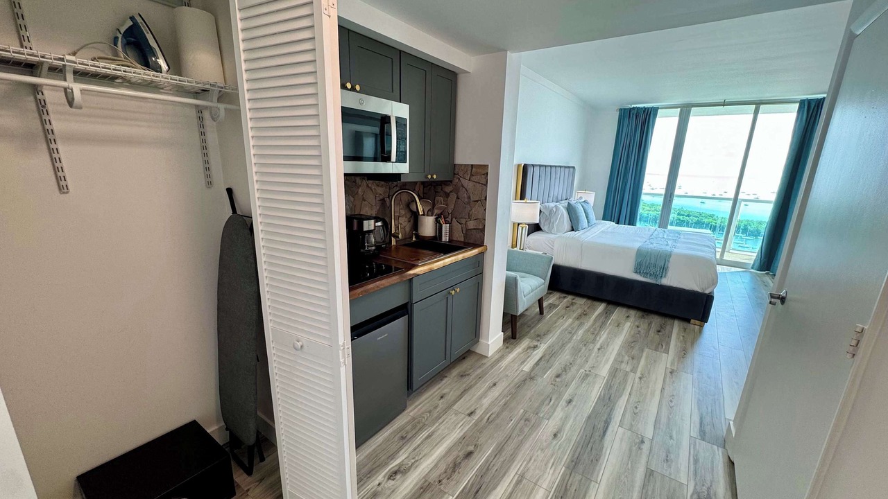 Photo of Bedroom in Coconut Grove