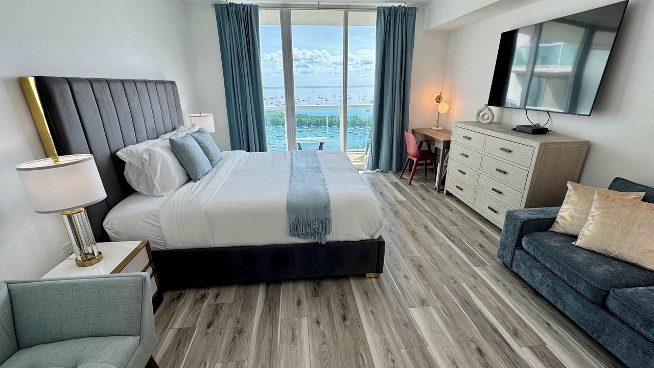 Photo of Bedroom in Coconut Grove