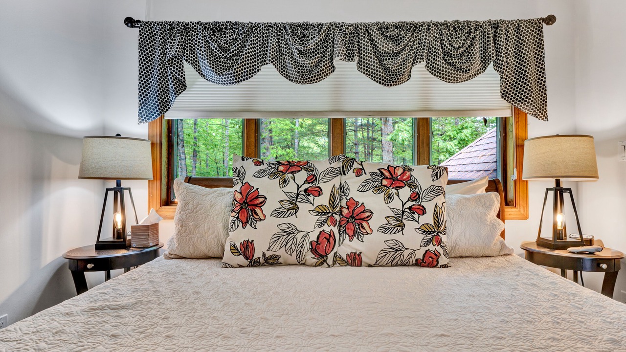 Photo of Bedroom in Huddleston