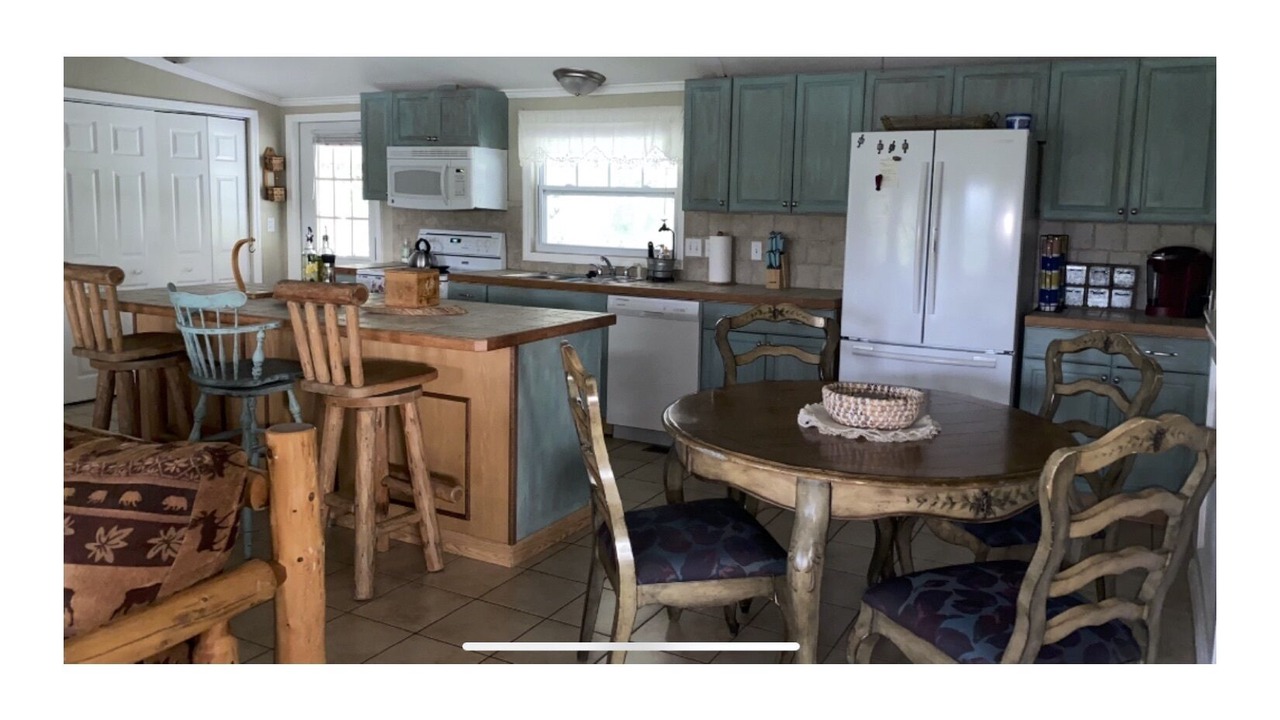 Photo of Kitchen in Floral City