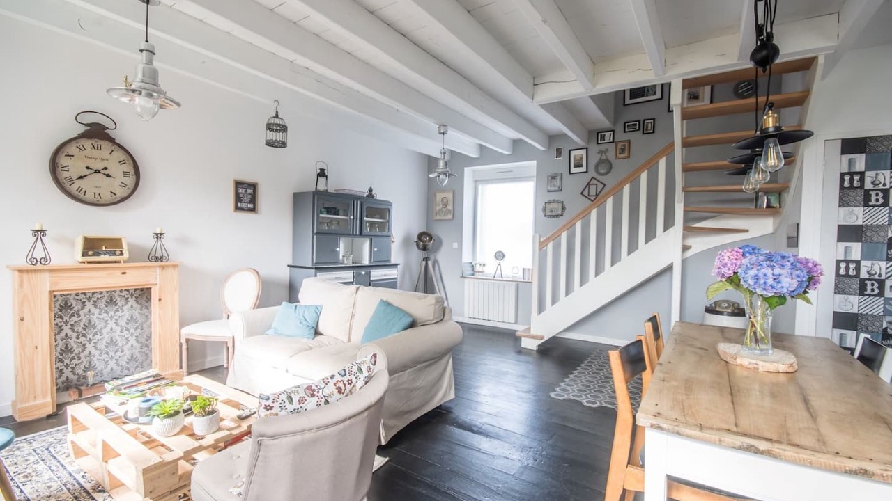 Photo of Livingroom in Plemet