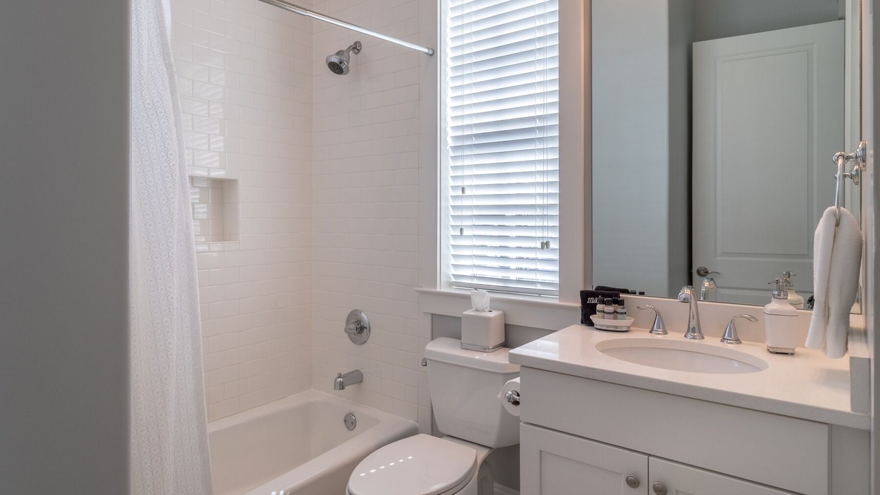 Photo of Bathroom in Lakeside at Blue Mountain Beach