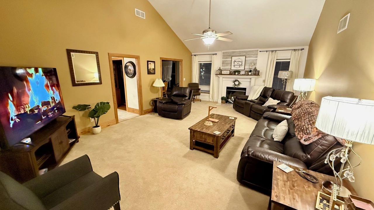 Photo of Livingroom in Edwardsburg