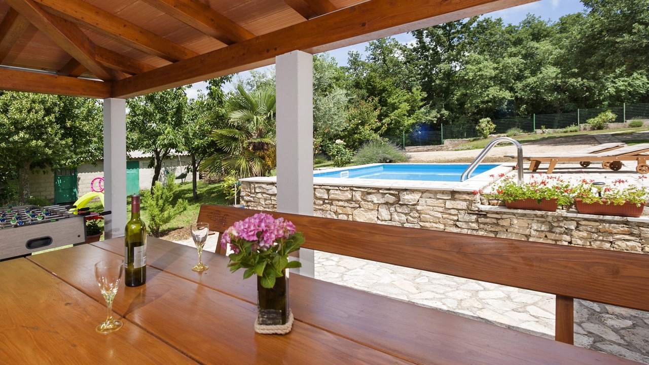 Photo of Outdoor in Modrusani