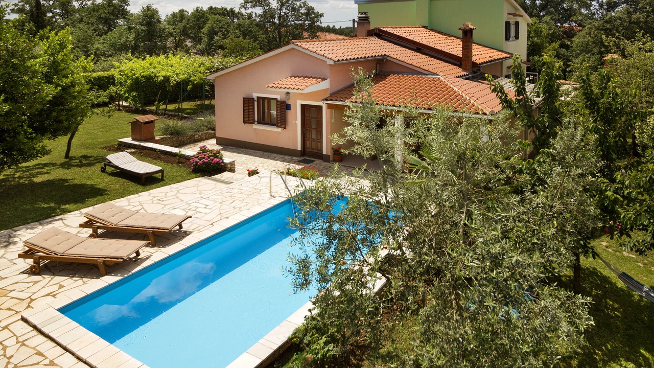 Photo of Outdoor in Modrusani