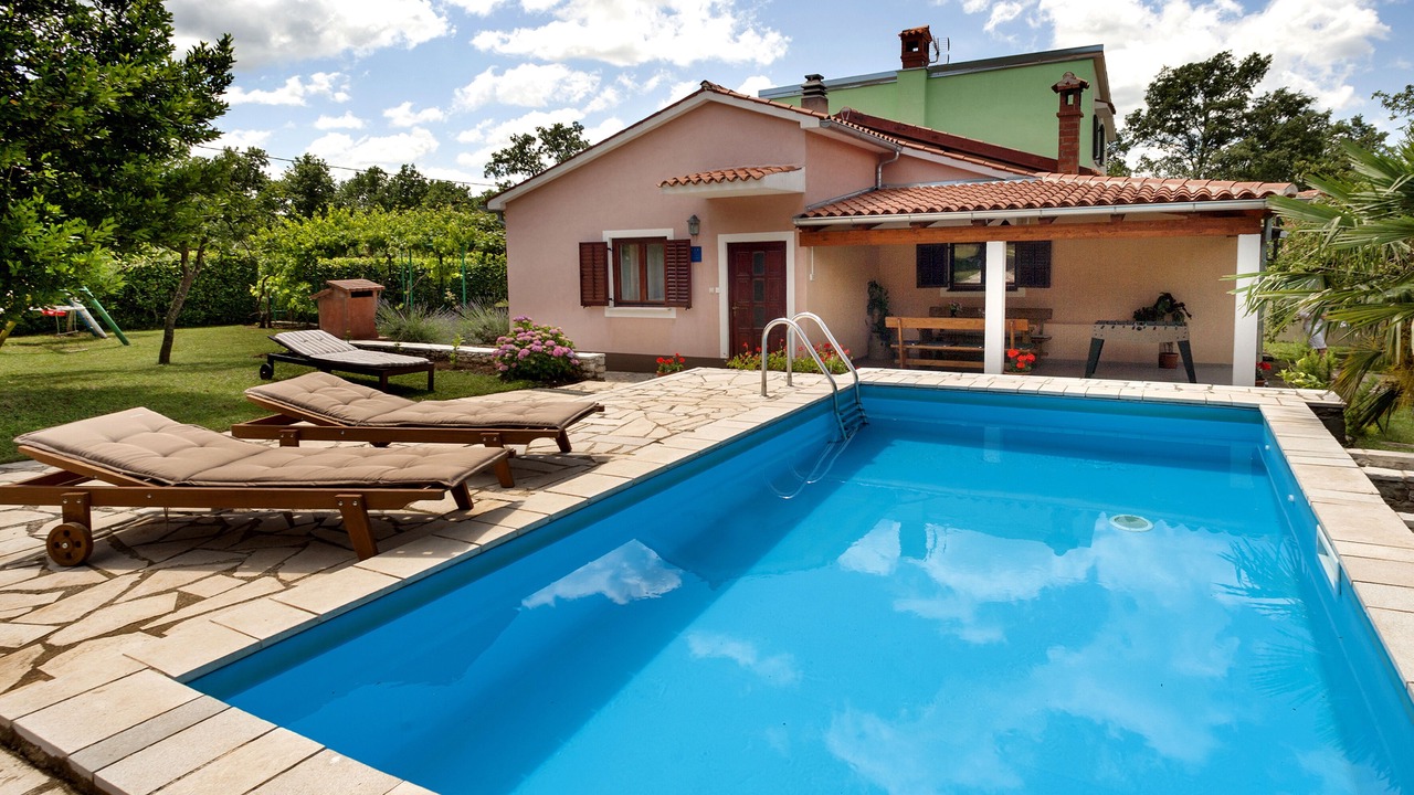 Photo of Outdoor in Modrusani