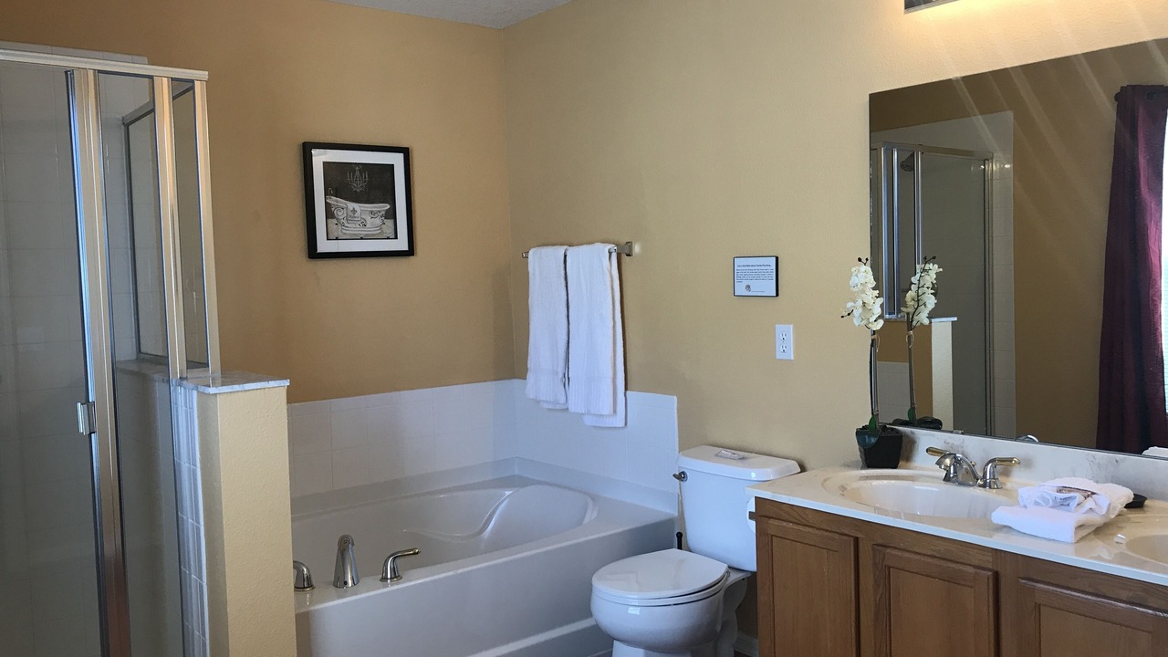 Photo of Bathroom in Windwood Bay