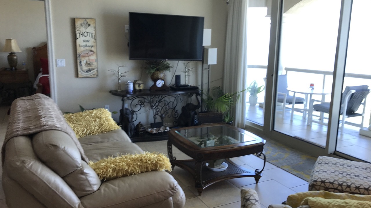 Photo of Livingroom in Pensacola Beach