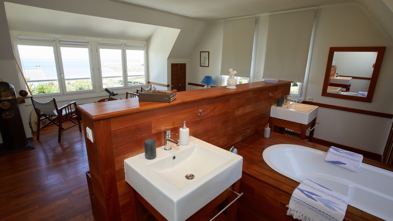 Photo of Bathroom in Saint-Quay-Portrieux