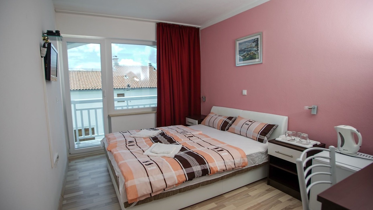 Photo of Bedroom in Promajna