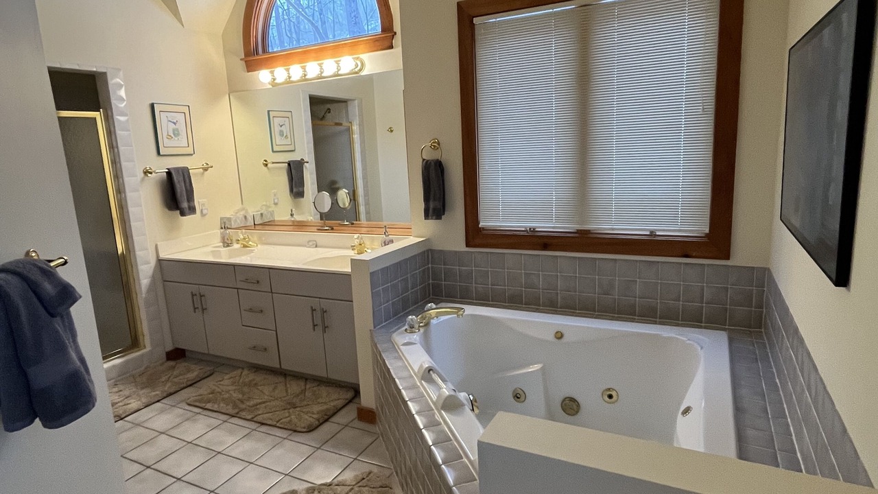 Photo of Bathroom in Chestnut Springs