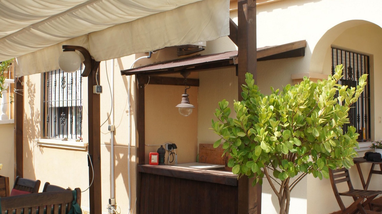 Photo of Patio Balcony in Lo Crispin