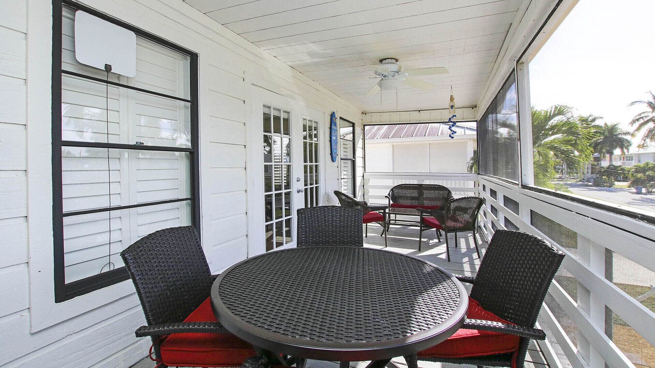 Photo of Outdoor in Mid Island