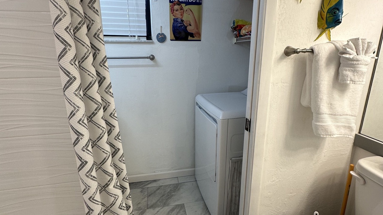 Photo of Bedroom in Mid Island