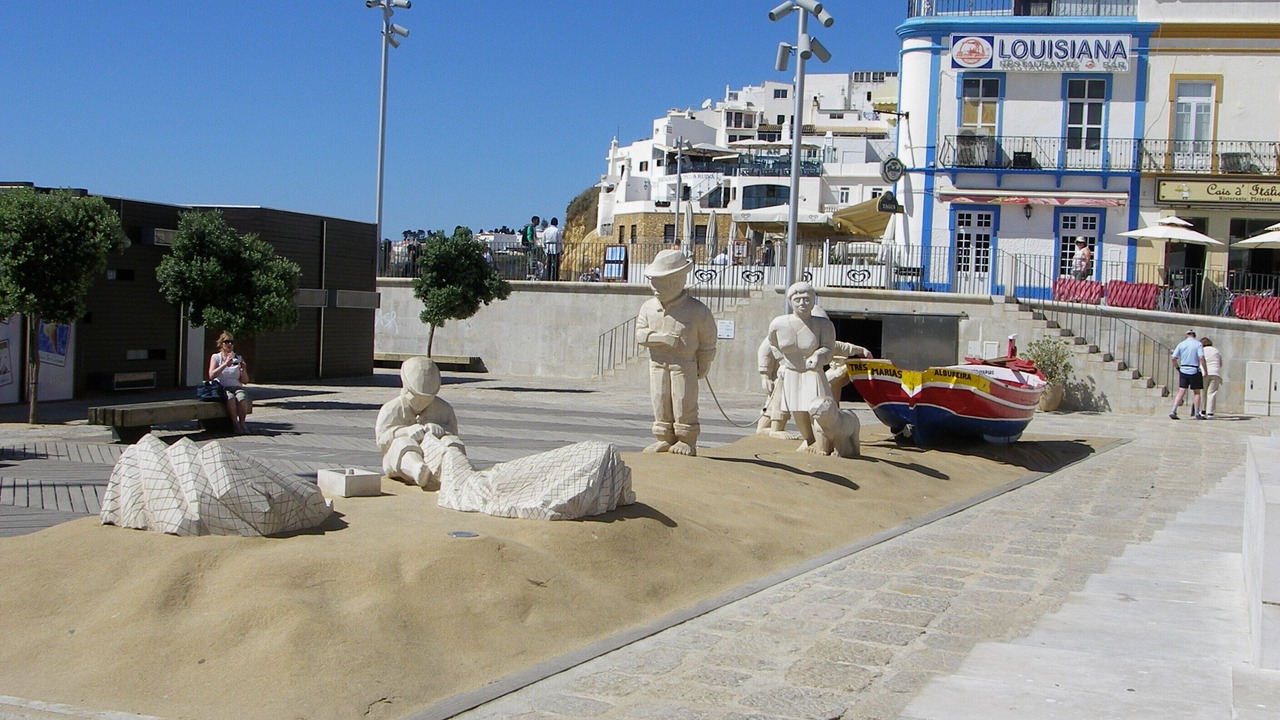 Photo of Others in Alpouvar