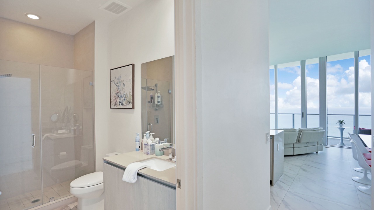 Photo of Bathroom in Hallandale Beach