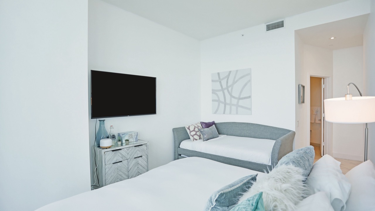 Photo of Bedroom in Hallandale Beach