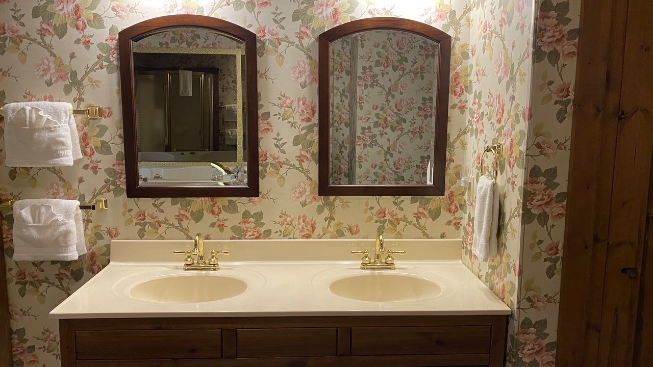 Photo of Bathroom in Gatlinburg - Pigeon Forge