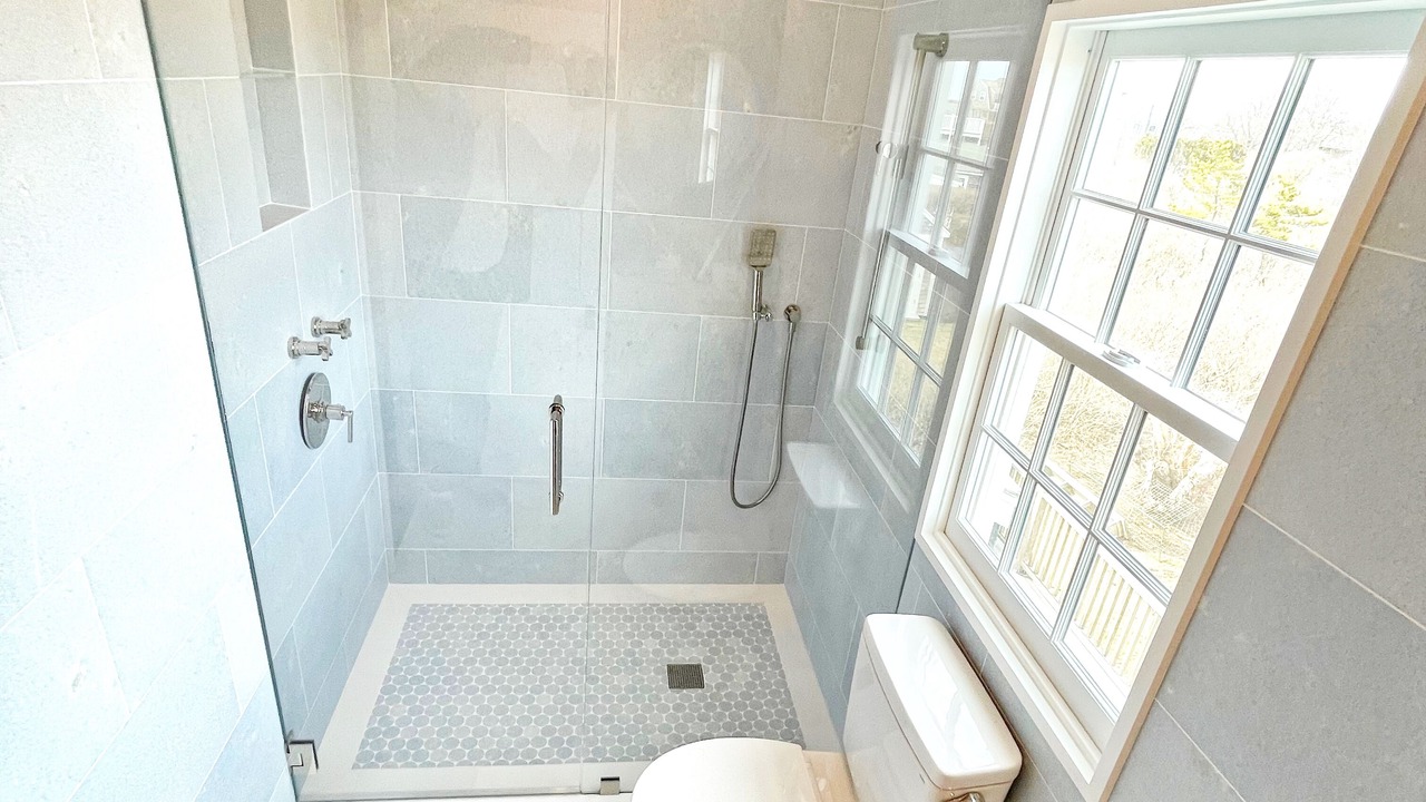 Photo of Bathroom in Brant Point