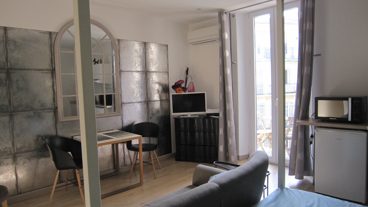 Photo of Bedroom in Jean-Medecin