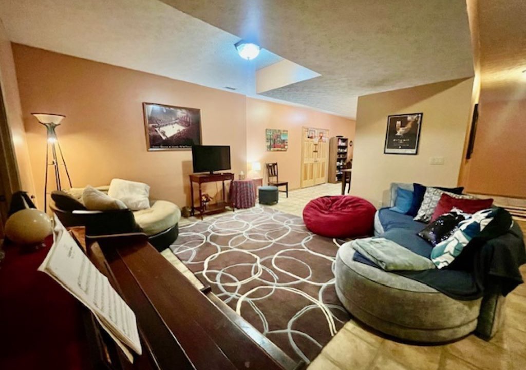 Photo of Livingroom in Bloomington