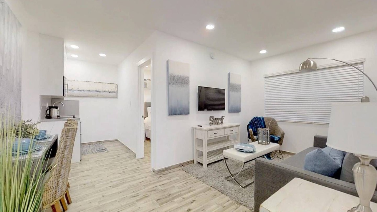 Photo of Livingroom in Hollywood