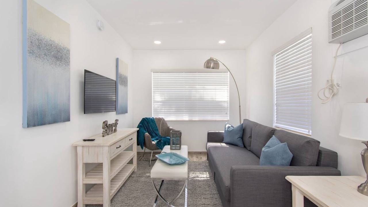 Photo of Livingroom in Hollywood