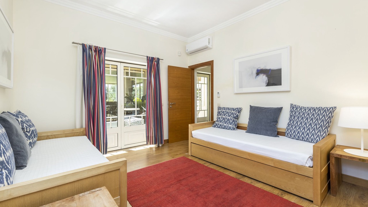 Photo of Bedroom in Oura