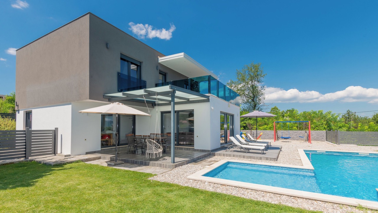 Photo of Outdoor in Grubine