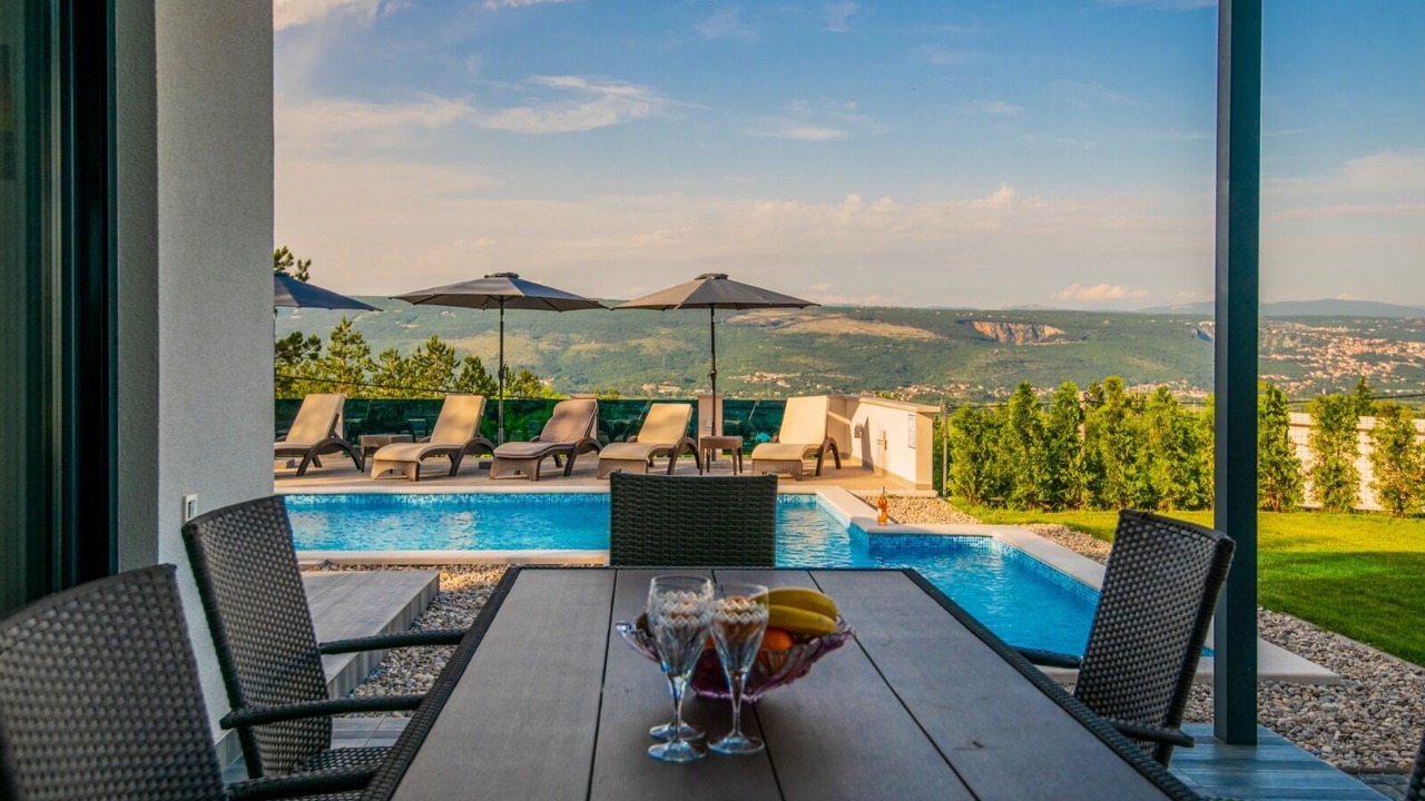 Photo of Outdoor in Grubine