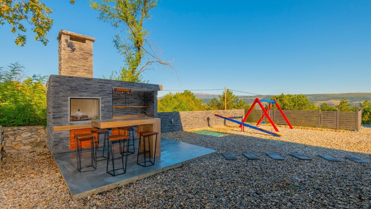Photo of Patio Balcony in Grubine