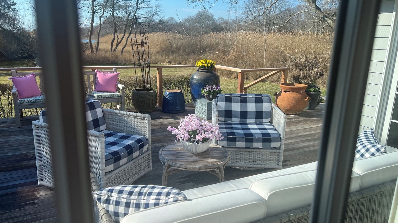 Photo of Patio Balcony in Village of Southampton