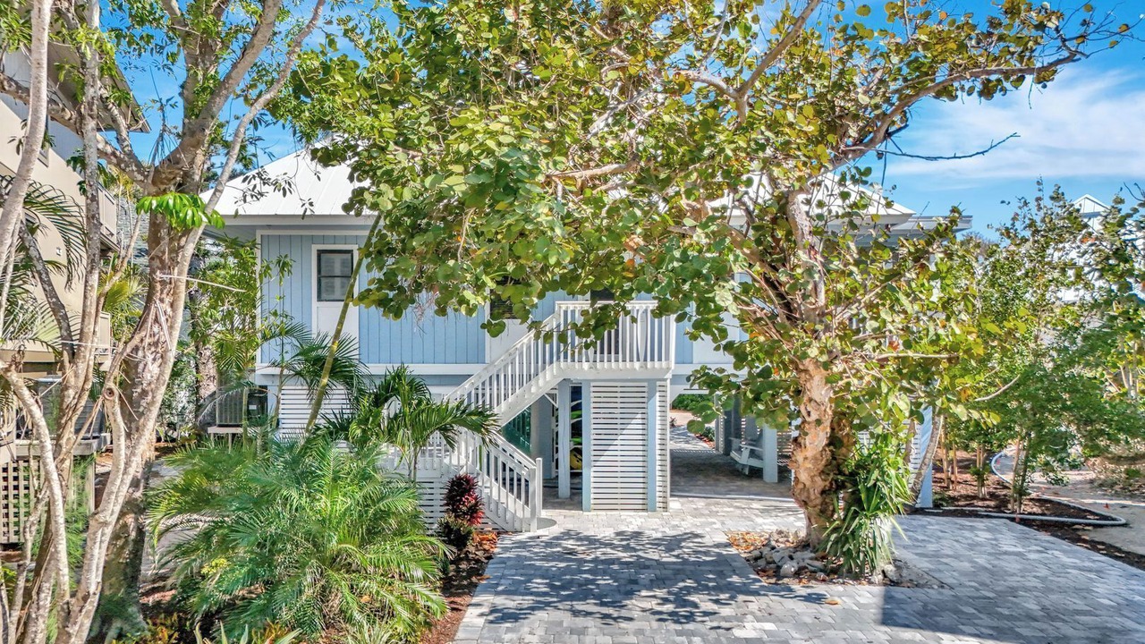 Photo of Others in Captiva