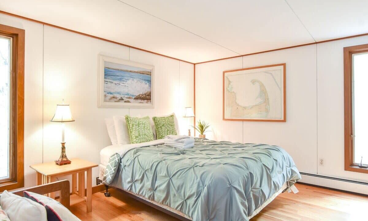 Photo of Bedroom in Truro
