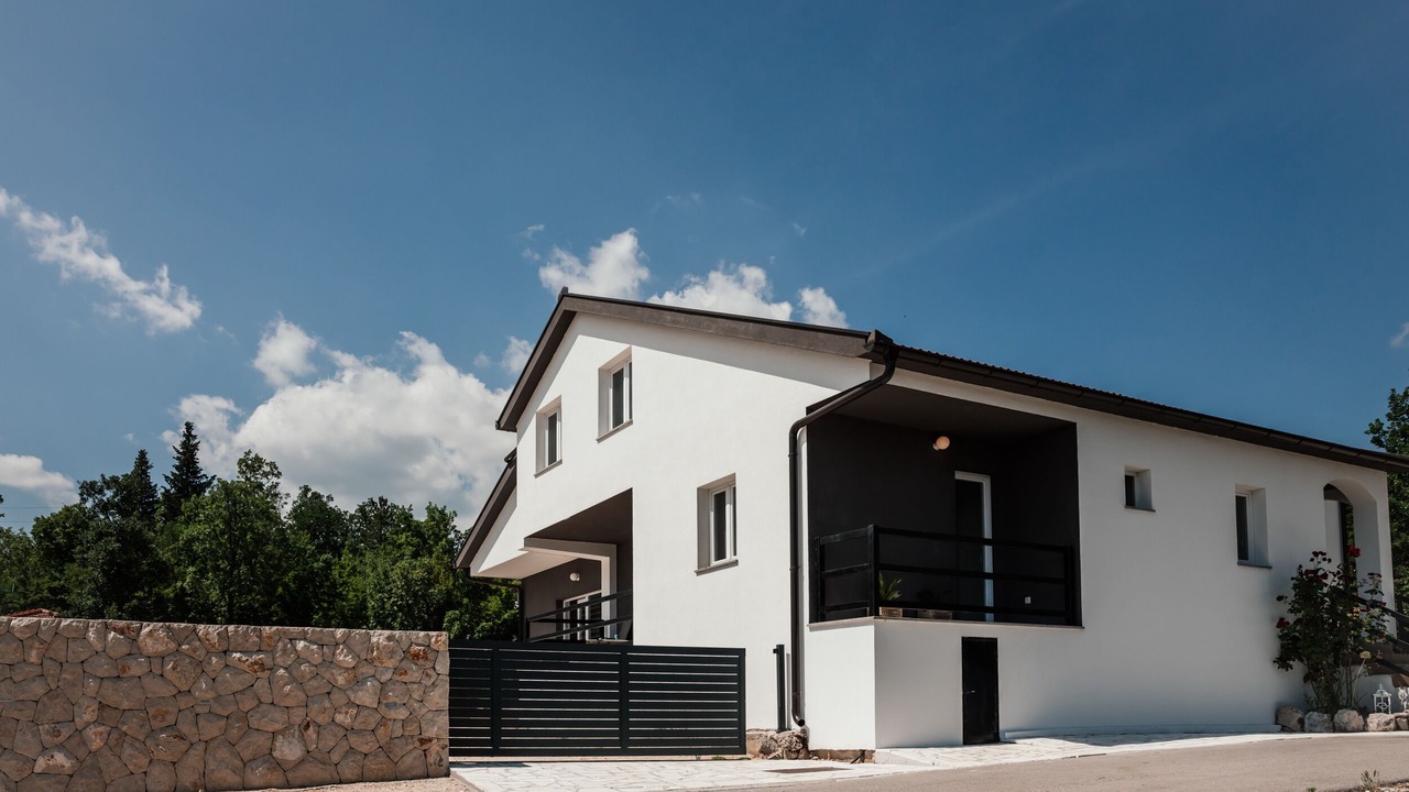Photo of Outdoor in Grubine