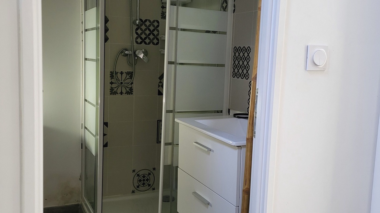 Photo of Bathroom in Montfavet