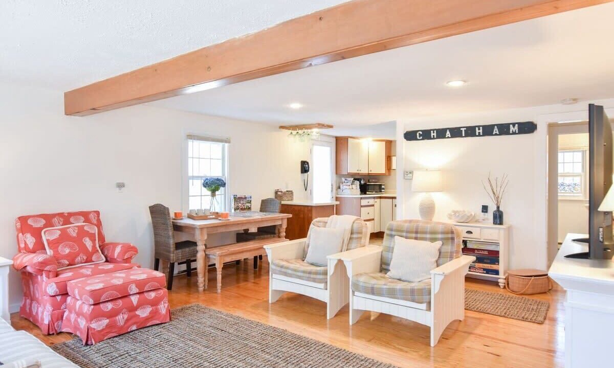 Photo of Livingroom in West Chatham