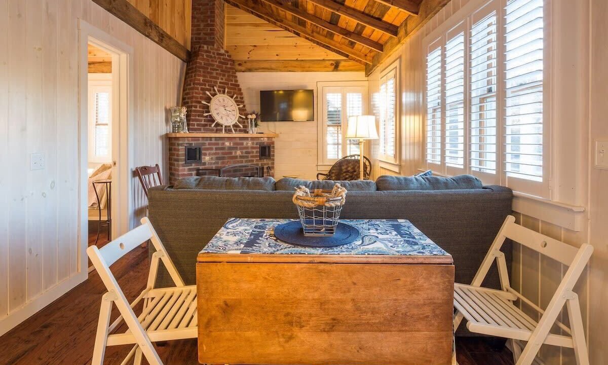 Photo of Livingroom in East Orleans