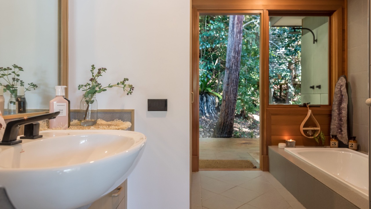 Photo of Bathroom in Berowra Waters