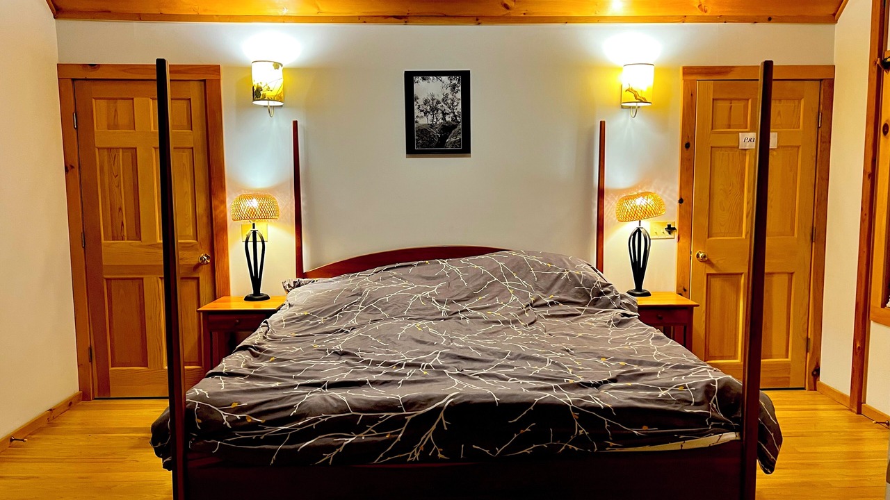 Photo of Bedroom in Cummington