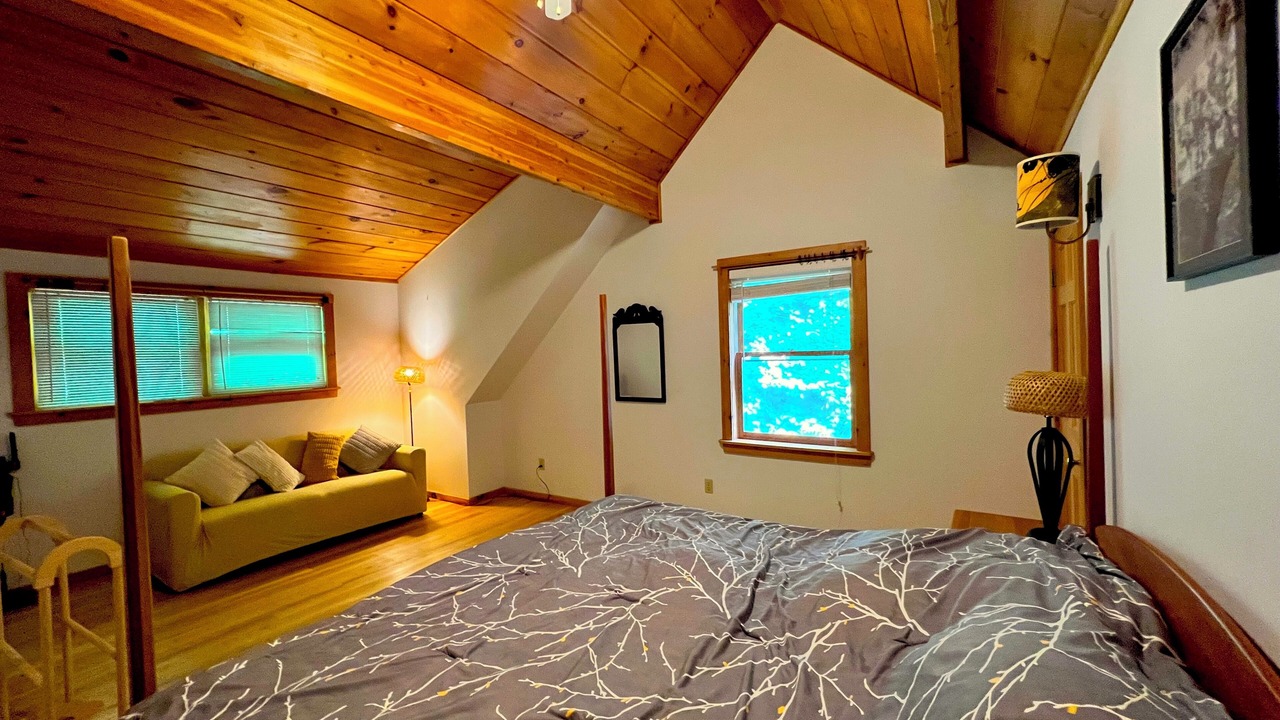 Photo of Bedroom in Cummington