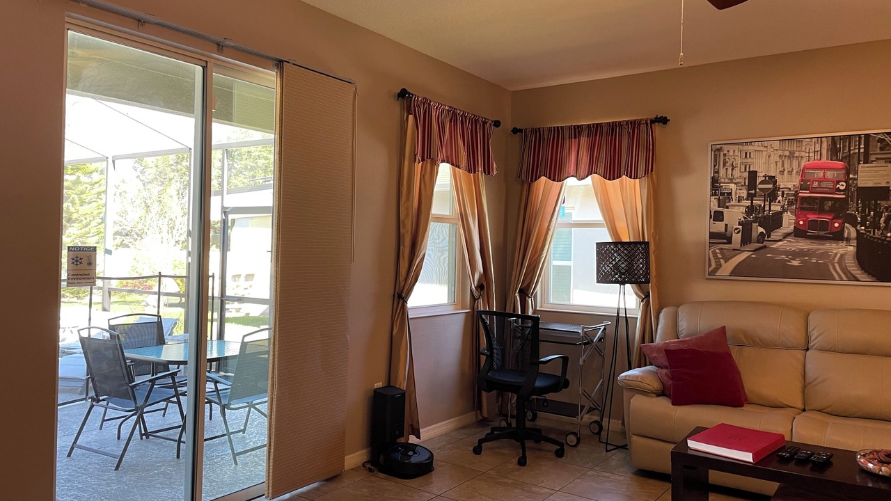 Photo of Livingroom in Crystal Cove