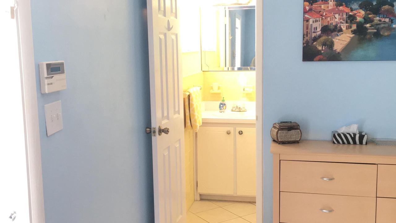 Photo of Bathroom in Broadview Park